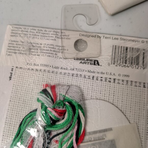 Christmas Cross Stitch Kit Lot of 6 Mixed Projects Ornaments Card Display Stand - Picture 14 of 14